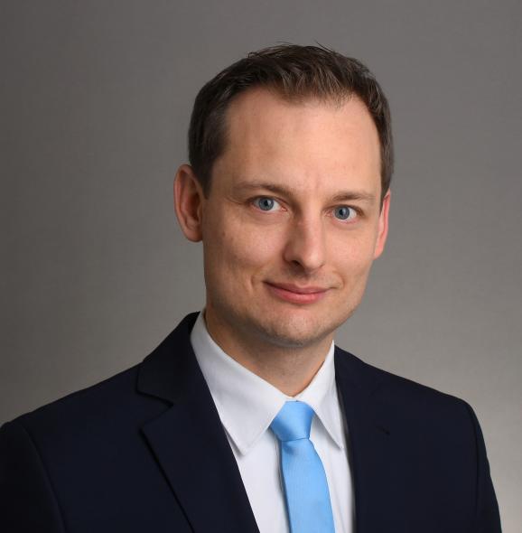 Prof. Dr. Felix Büttner